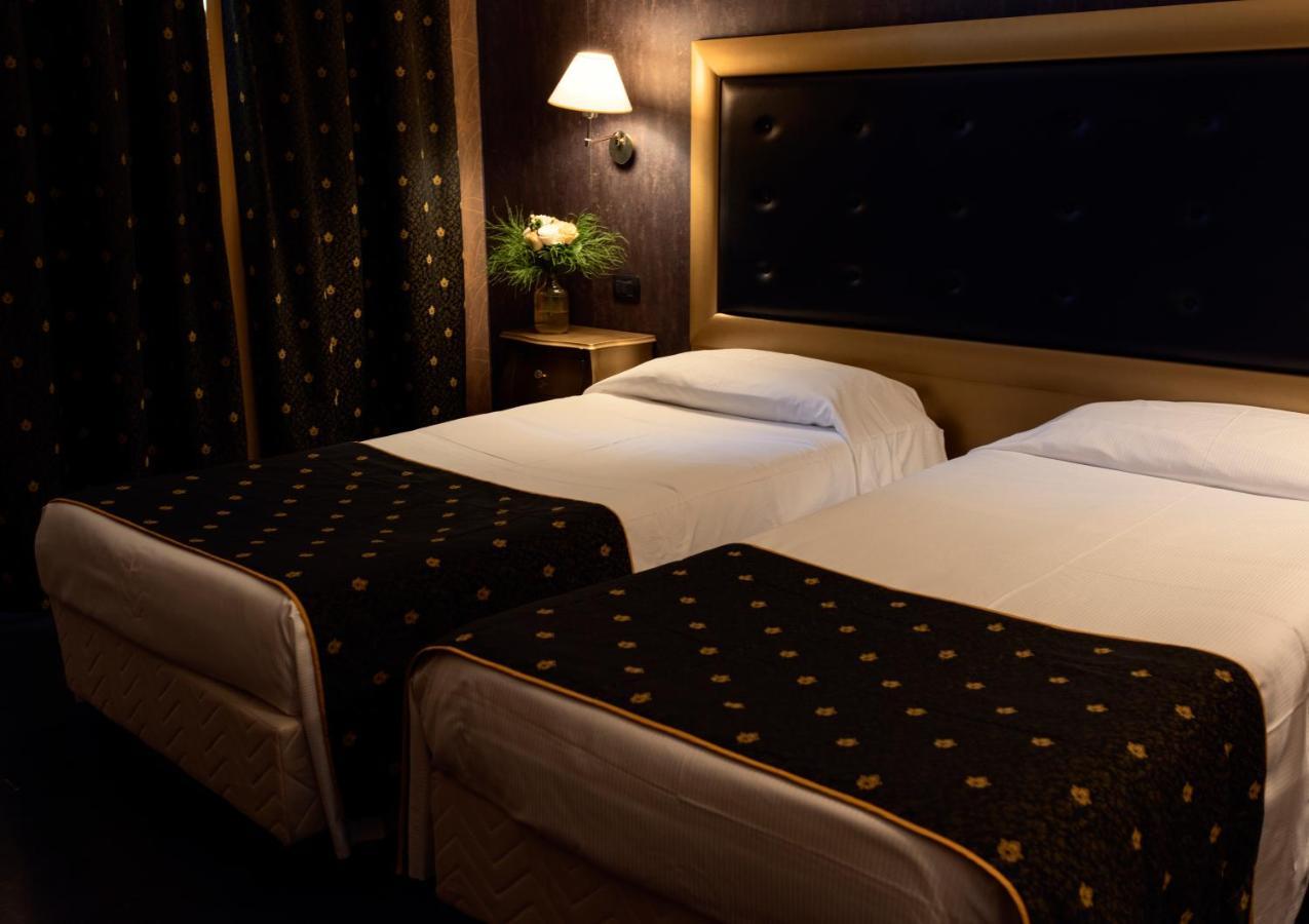 Hotel - Motel Flower Gropello Cairoli Εξωτερικό φωτογραφία
