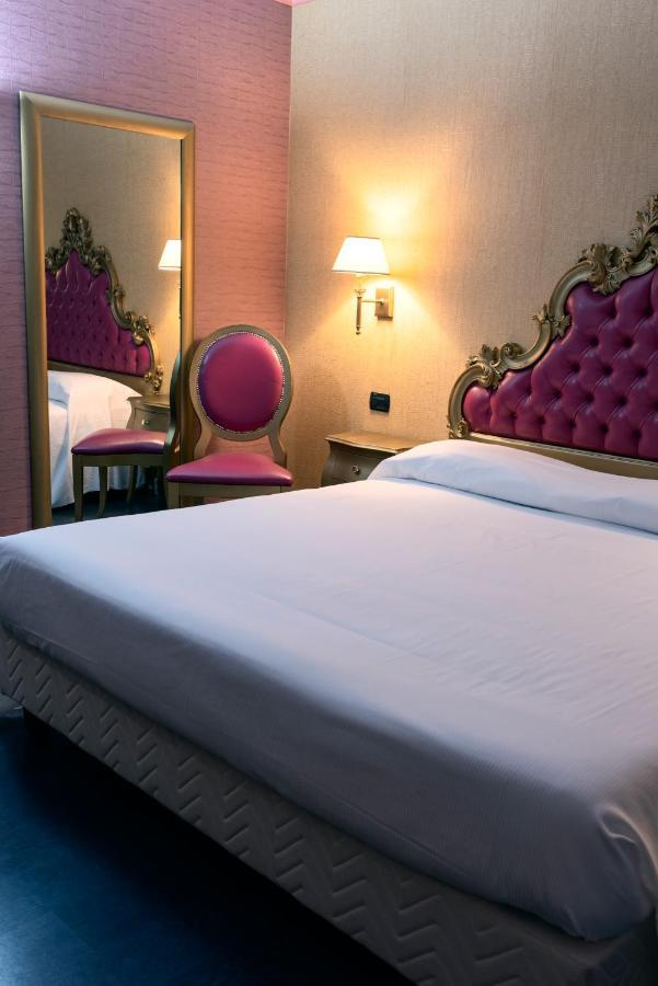 Hotel - Motel Flower Gropello Cairoli Εξωτερικό φωτογραφία