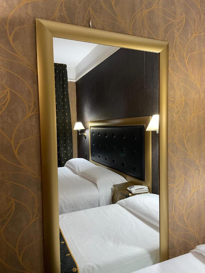 Hotel - Motel Flower Gropello Cairoli Εξωτερικό φωτογραφία